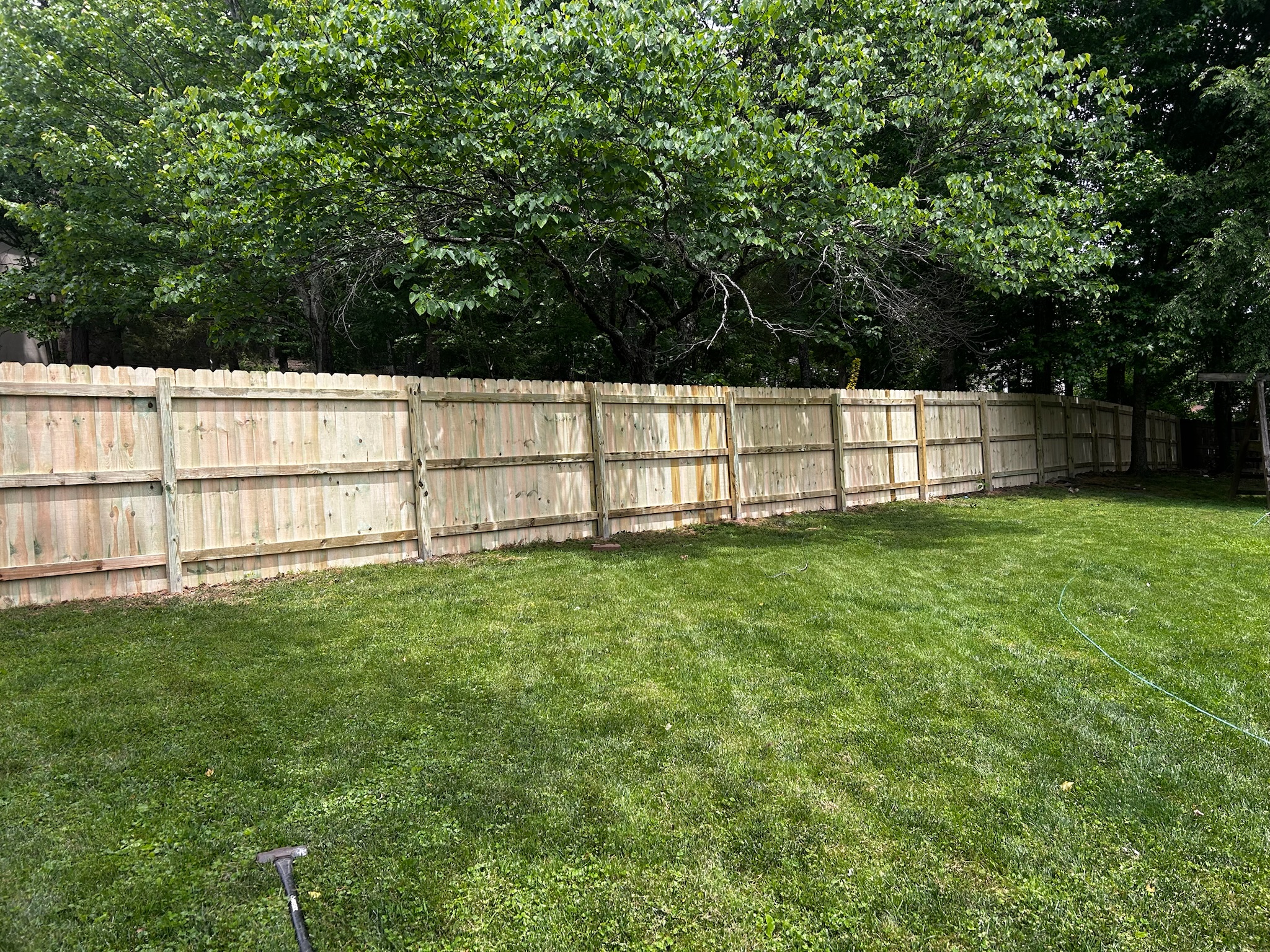 Long run wood privacy fence installation in Knoxville Tennessee